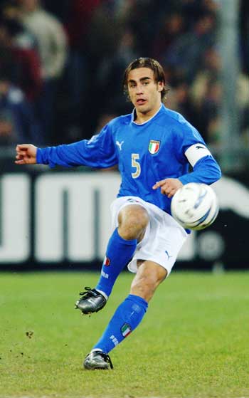 制足球的发 制足球的发