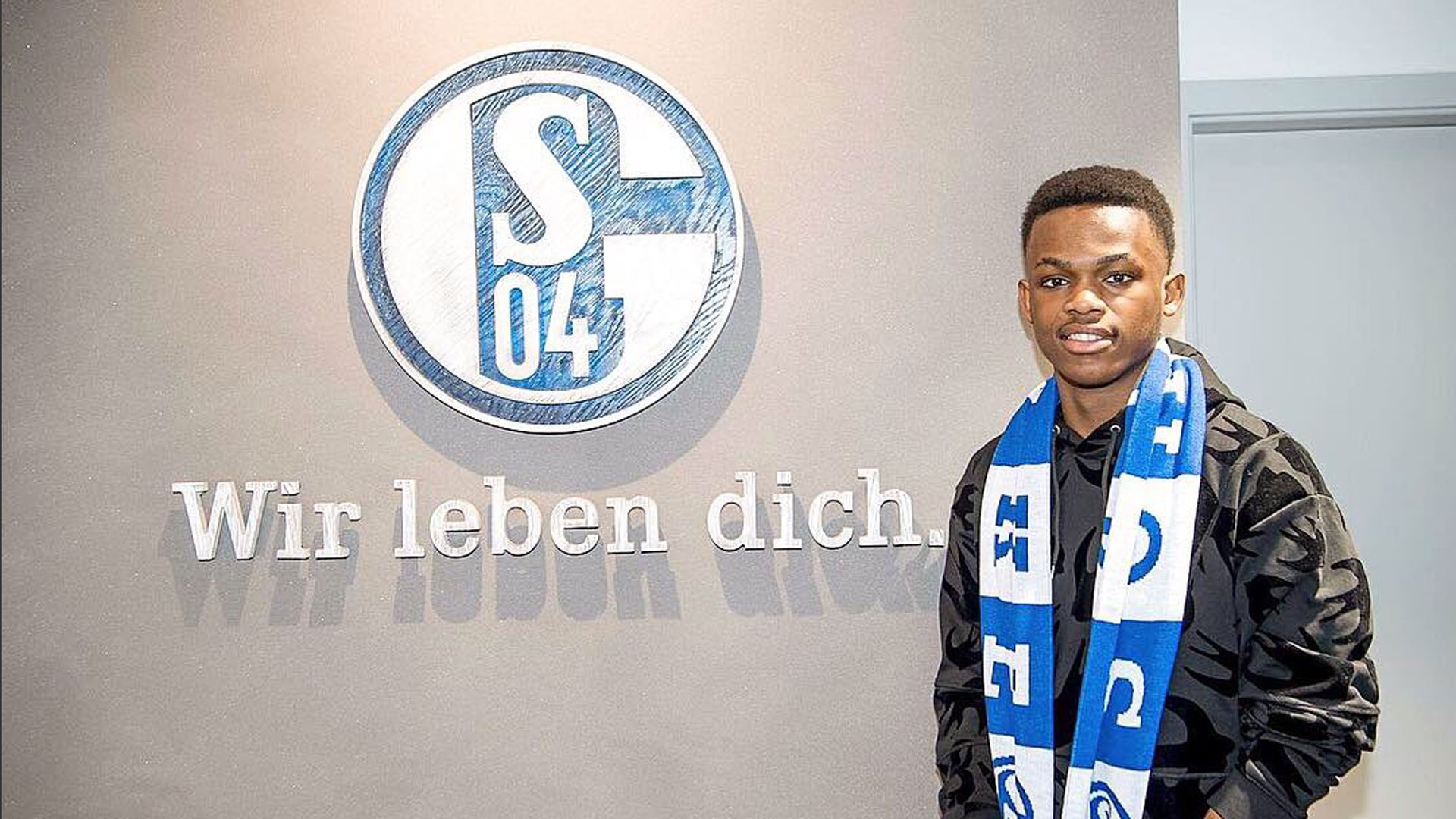 對馬丁內利 對馬丁內利