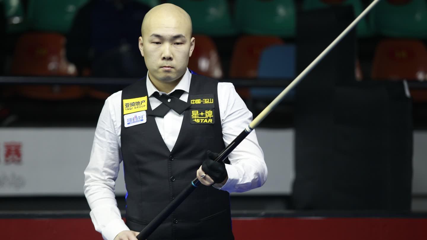 台上频频出 台上频频出