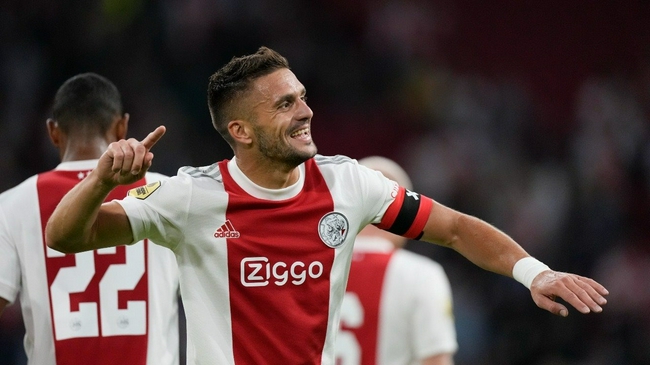 为卫冕展开 为卫冕展开