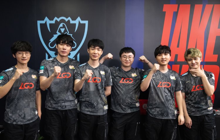 乌迪内斯 乌迪内斯