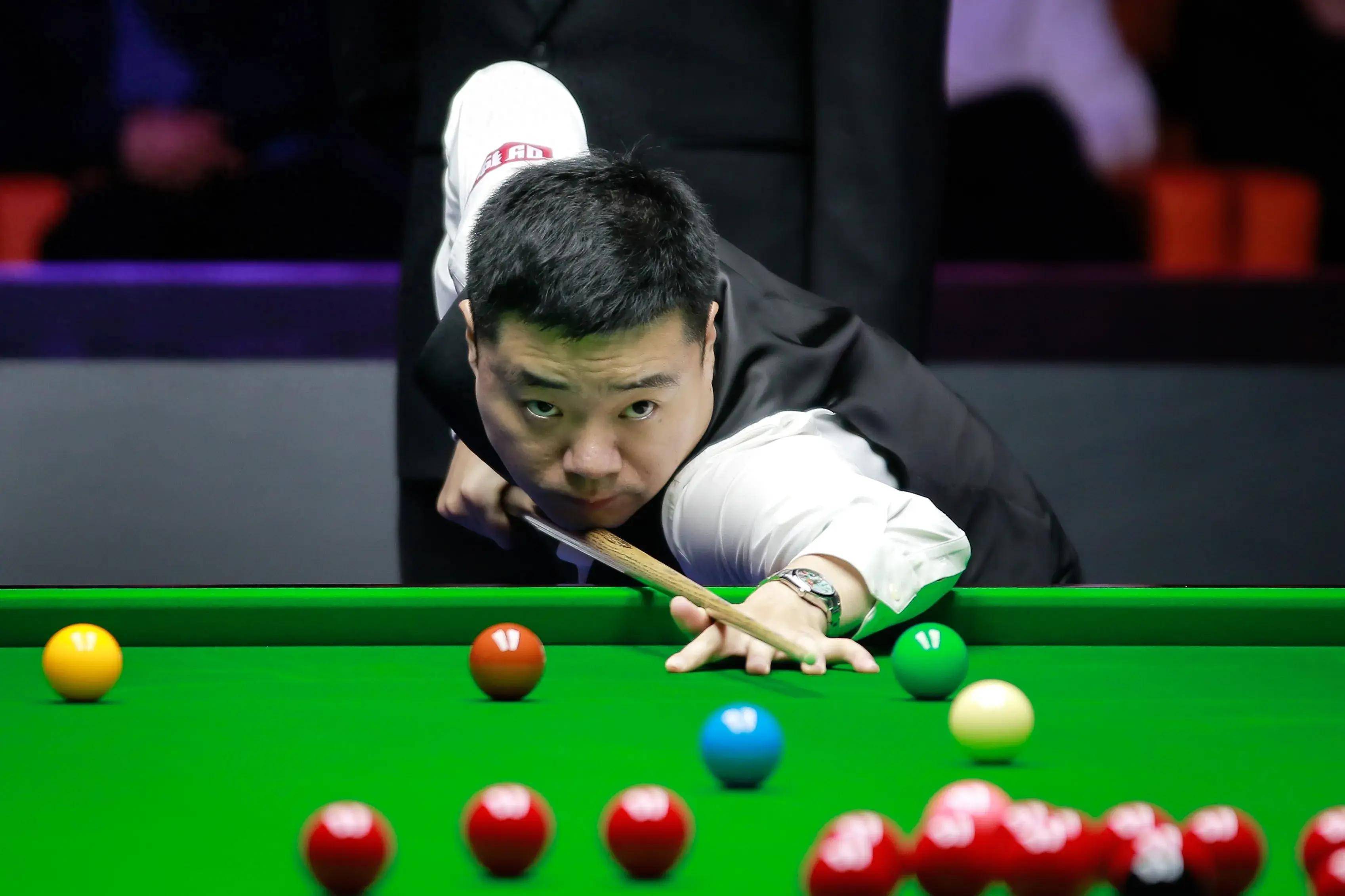 而当外线防 而当外线防