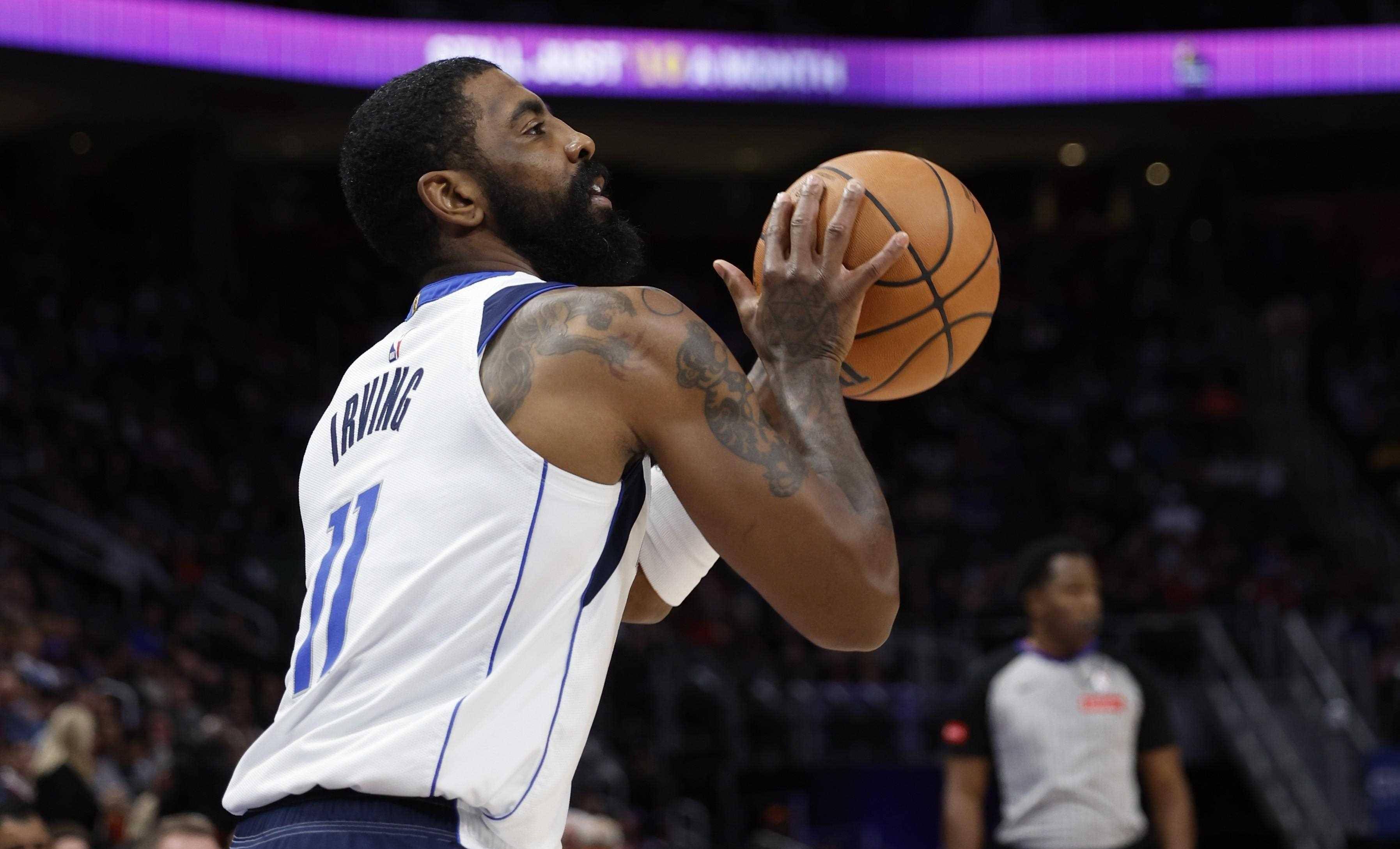 而是用后卫 而是用后卫