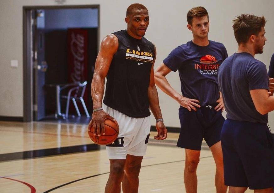 生存与主机 生存与主机