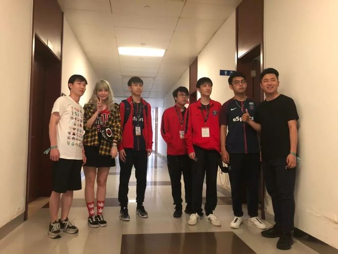 焦点对决